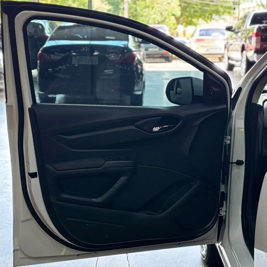 Chevrolet Onix LTZ 1.4 Flex (Impecável – Manual – Roda de Liga)
