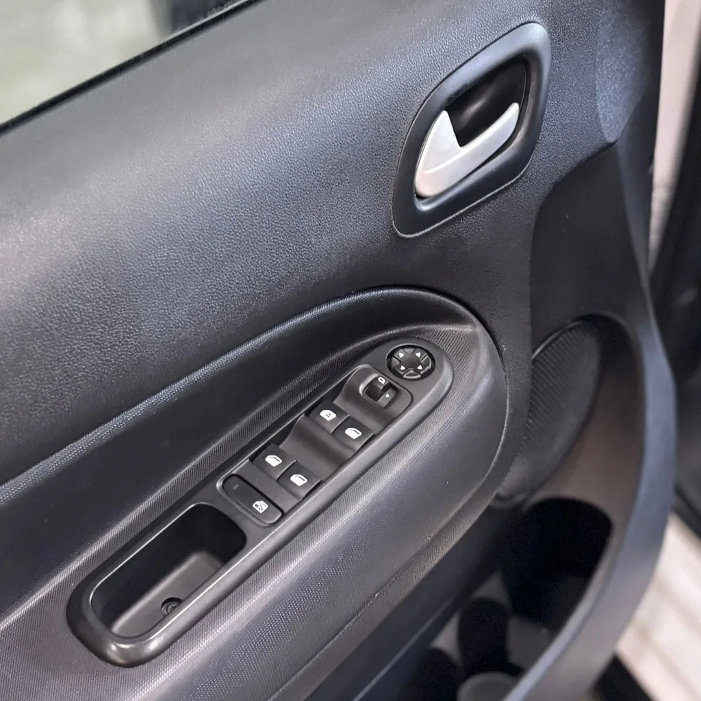 Citroën Aircross Live 1.6 Flex (Manual – Impecável)
