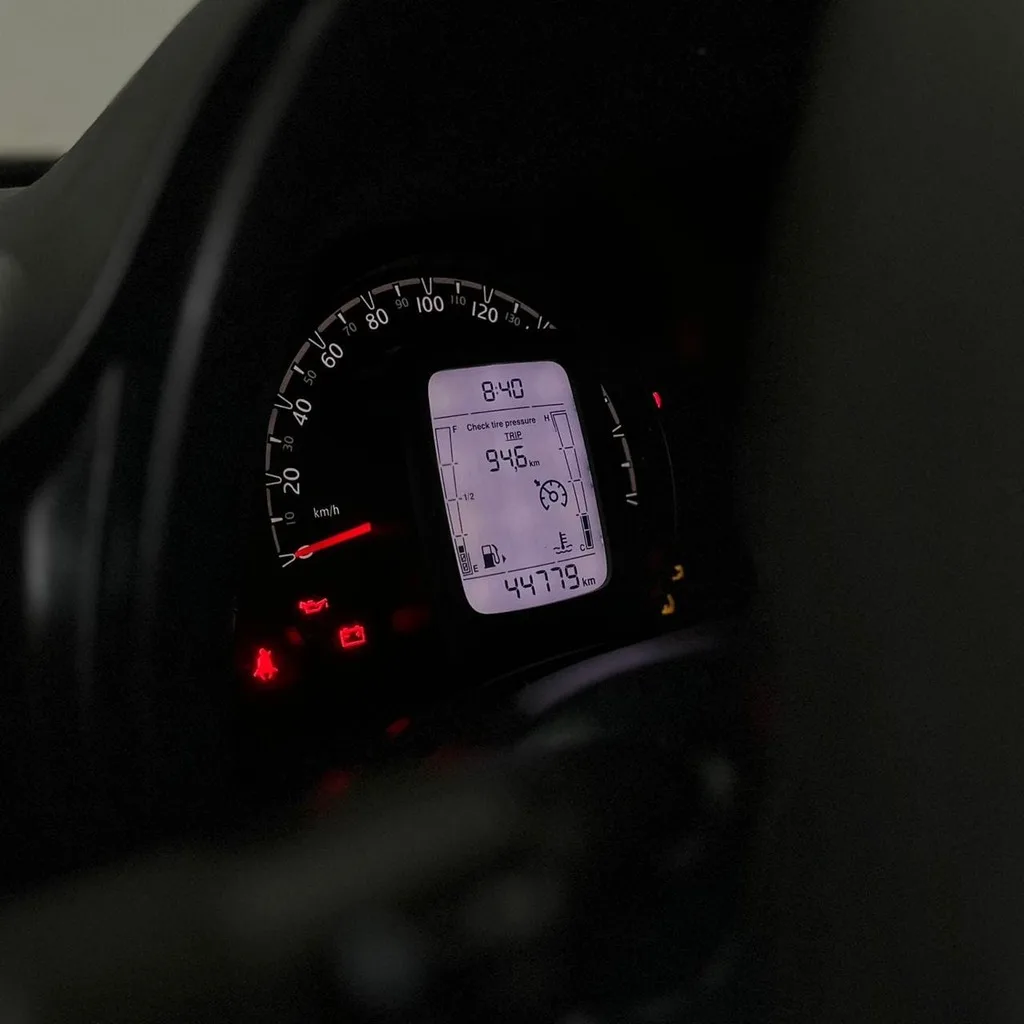 Fiat Mobi Trekking 1.0 Flex (Impecável – Completo – Manual – Rodas de Liga)