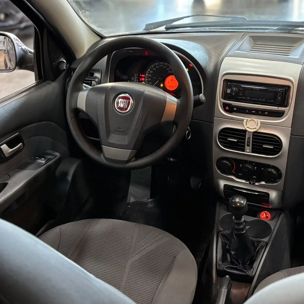 Fiat Palio Weekend Attractive 1.4 Flex (Completa – Manual 5M – Bom Estado de Conservação)