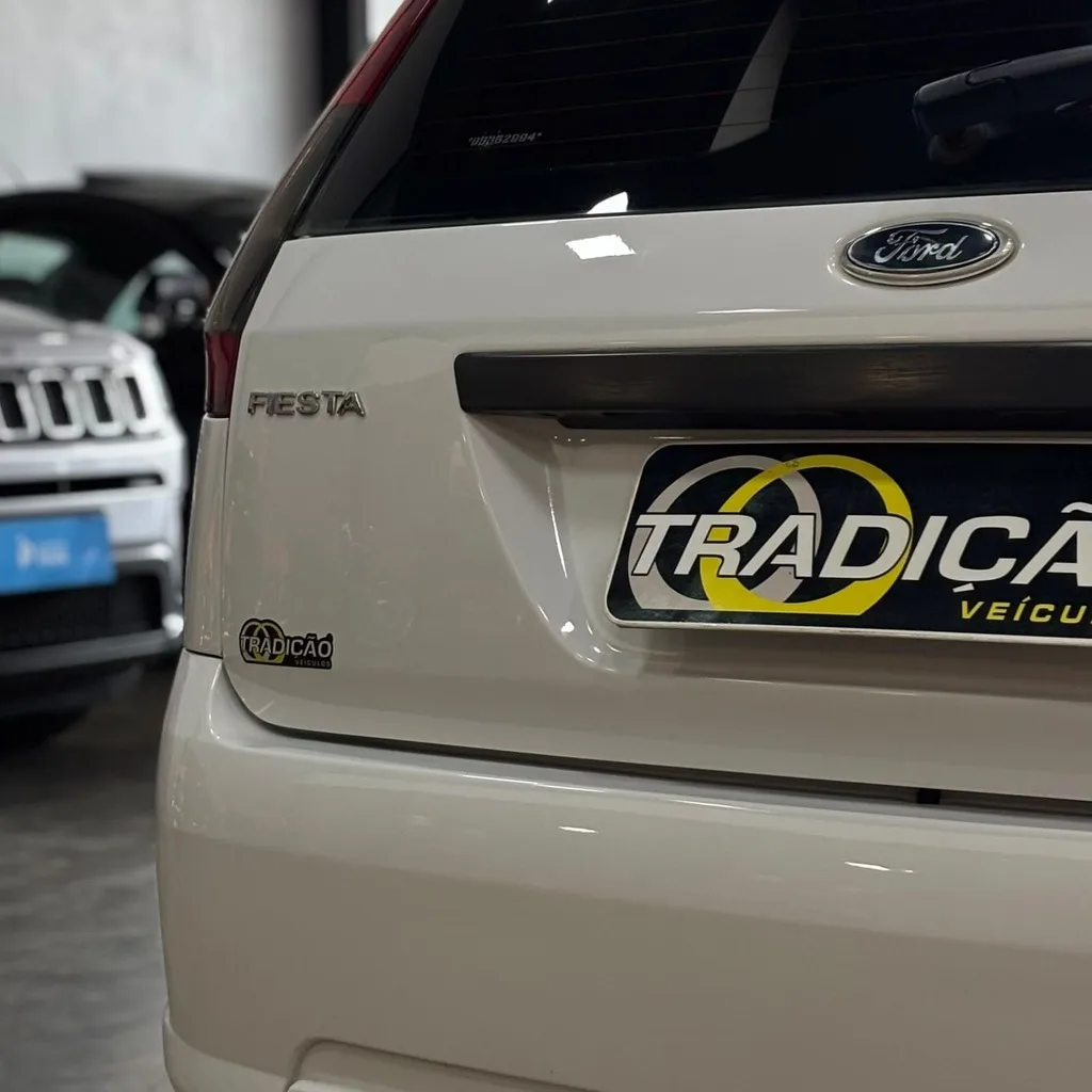 Ford Fiesta Rocam Hatch 1.0 Flex 4P (Completo – Manual – Impecável)