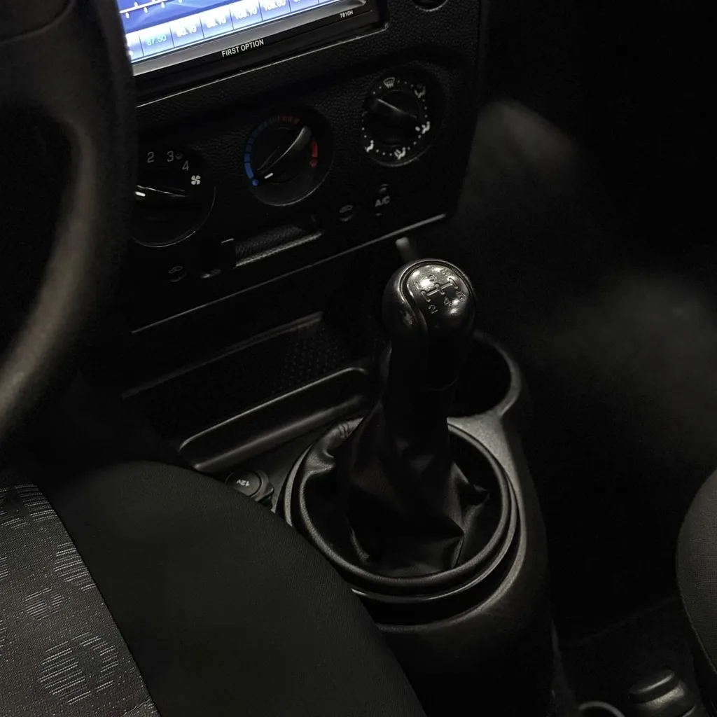 Ford Fiesta Rocam Hatch 1.0 Flex 4P (Completo – Manual – Impecável)