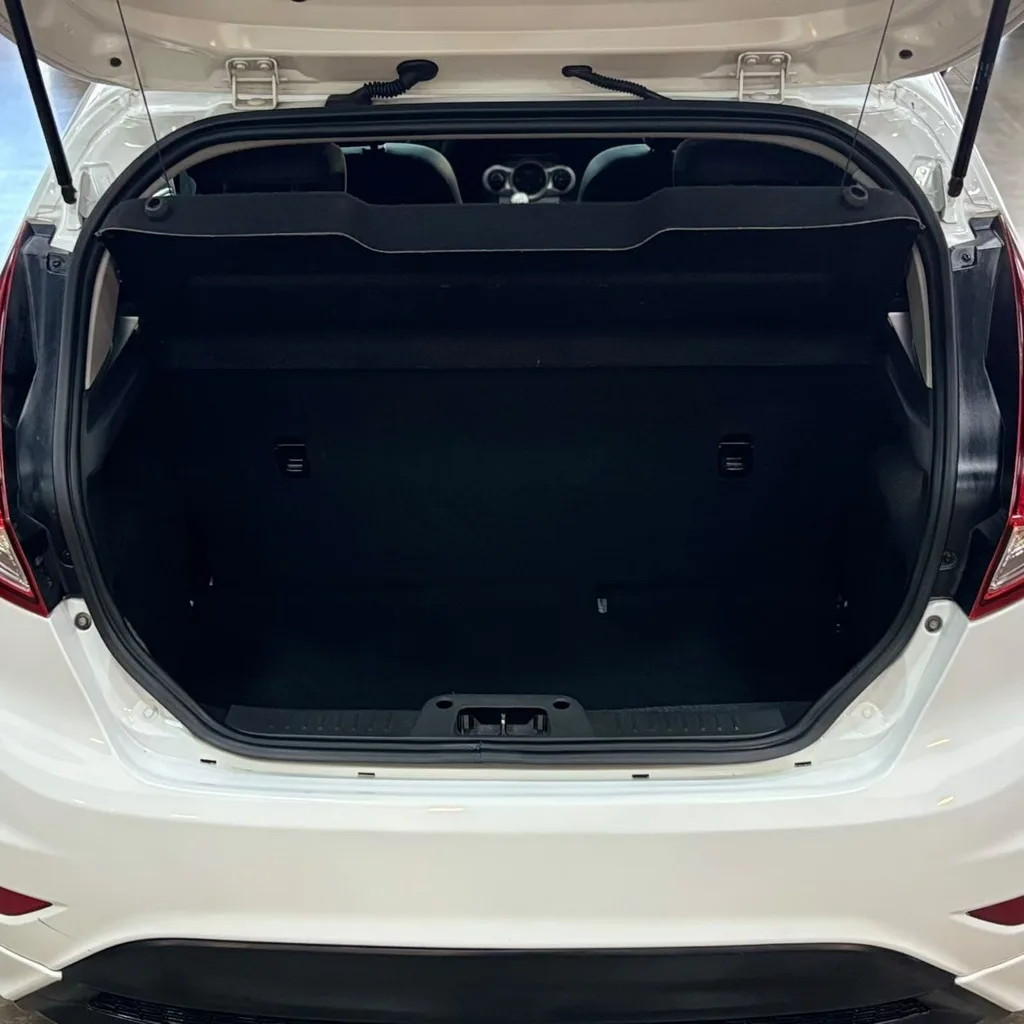 Ford Fiesta Sport Hatch 1.6 Flex 4P 5M (Impecável – Manual – Baixa Km)
