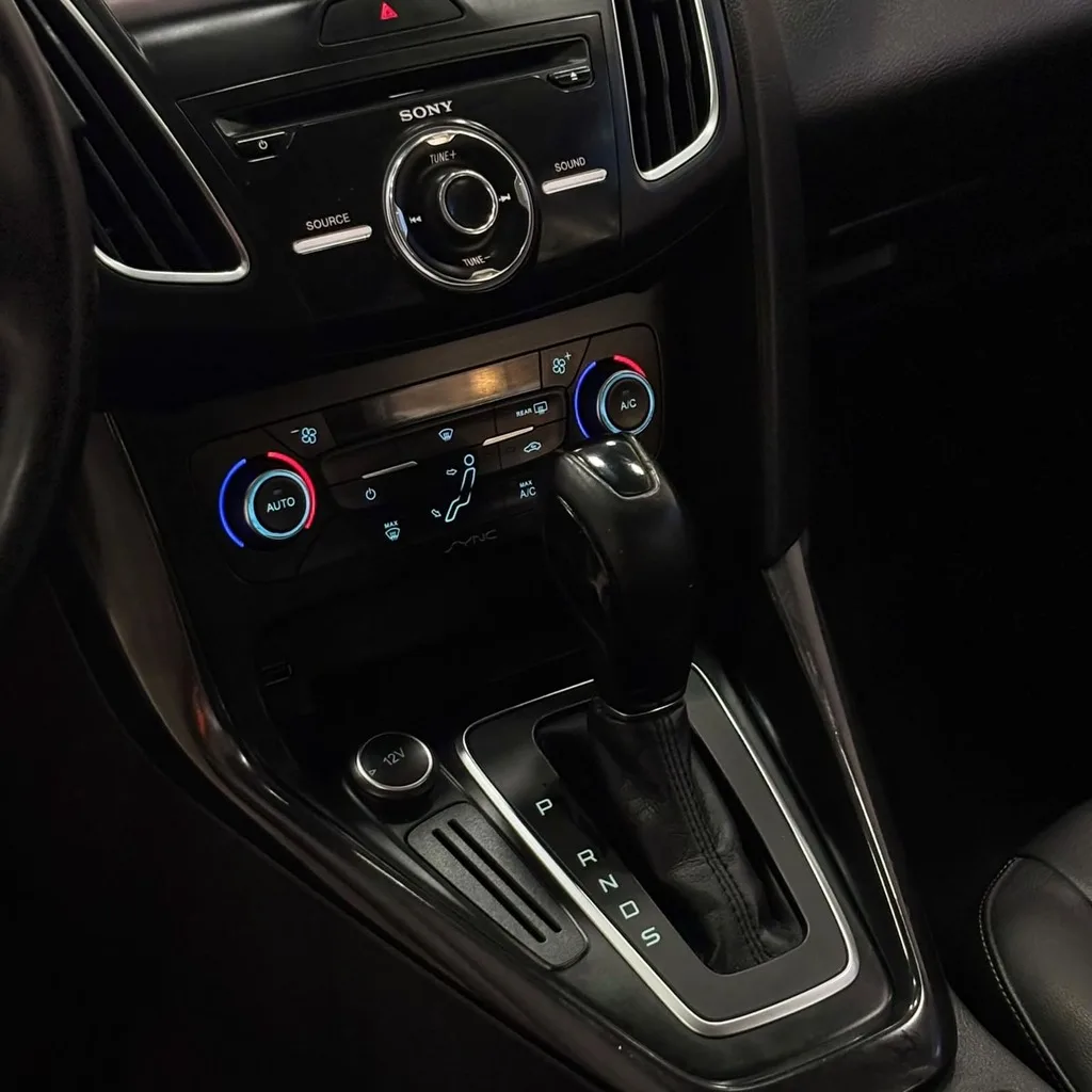 Ford Focus Titanium 2.0 Flex (Impecável – Top de Linha – Todo revisado)