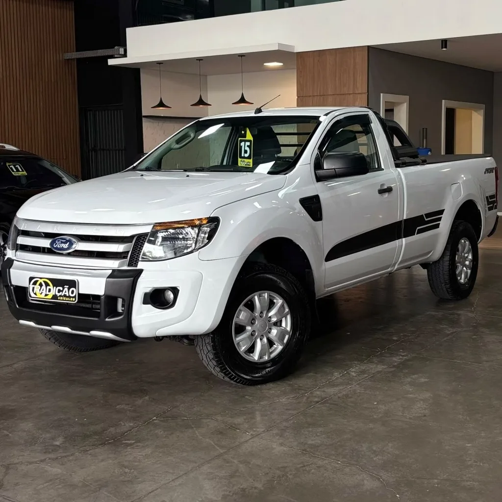 Ford Ranger CS XLS 2.5 Flex (Impecável – Completa – Manual 5M)