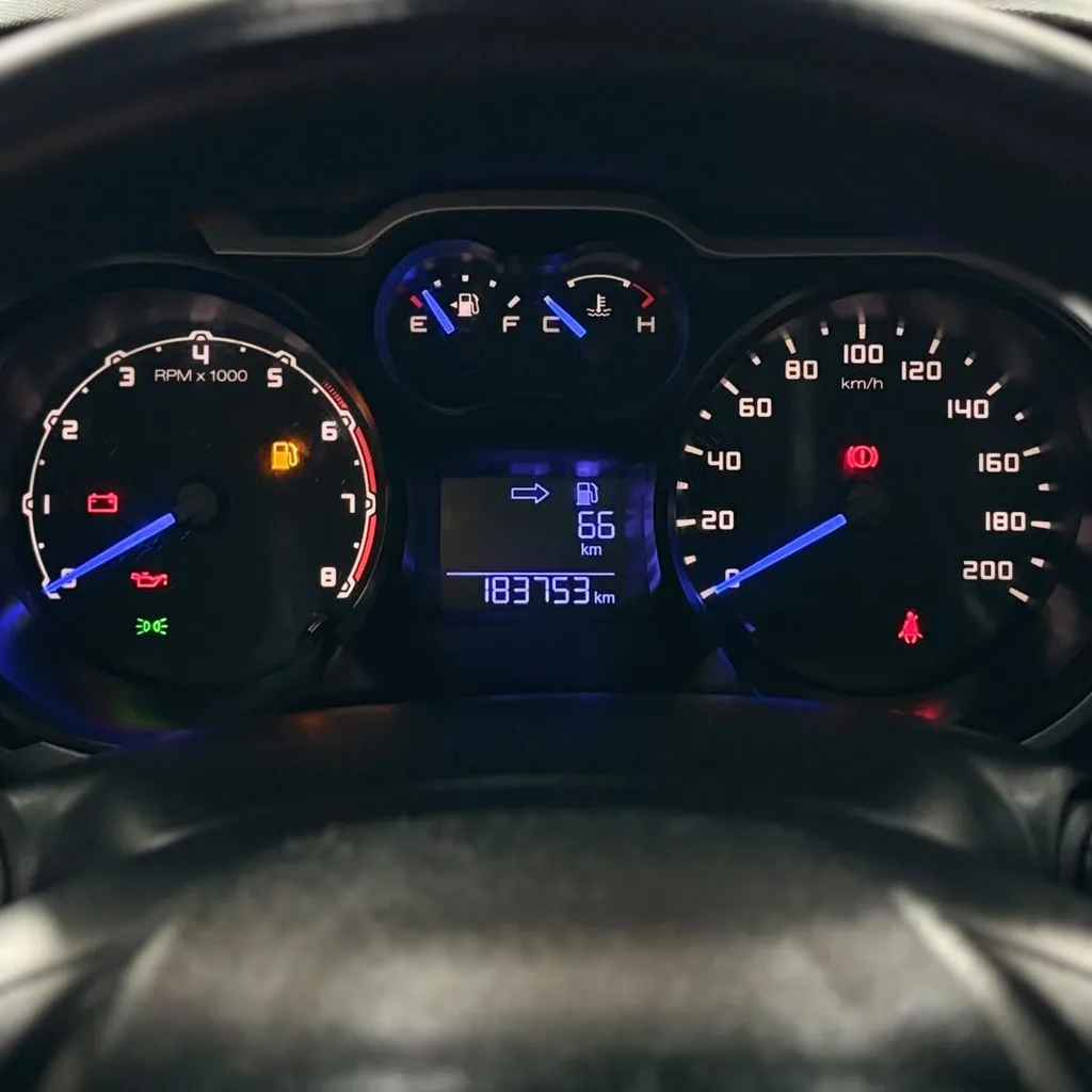 Ford Ranger CS XLS 2.5 Flex (Impecável – Completa – Manual 5M)