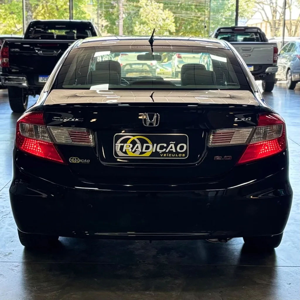 Honda Civic Lxr 2.0 Flex Aut (Impecável – Bancos em Couro – Roda de Liga)