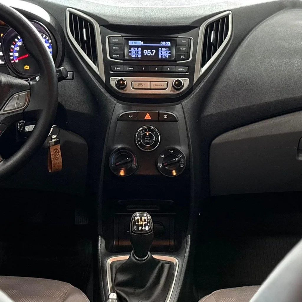 Hyundai Hb20s Comfort 1.6 Flex (Impecável – Manual 6M – Revisado)