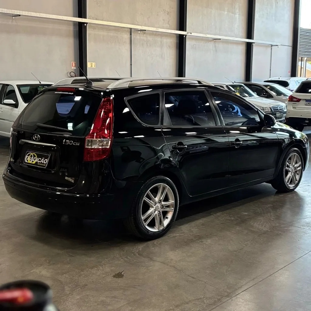 Hyundai i30CW GLS 2.0 Gasolina – (Impecável – Automática – Completa)