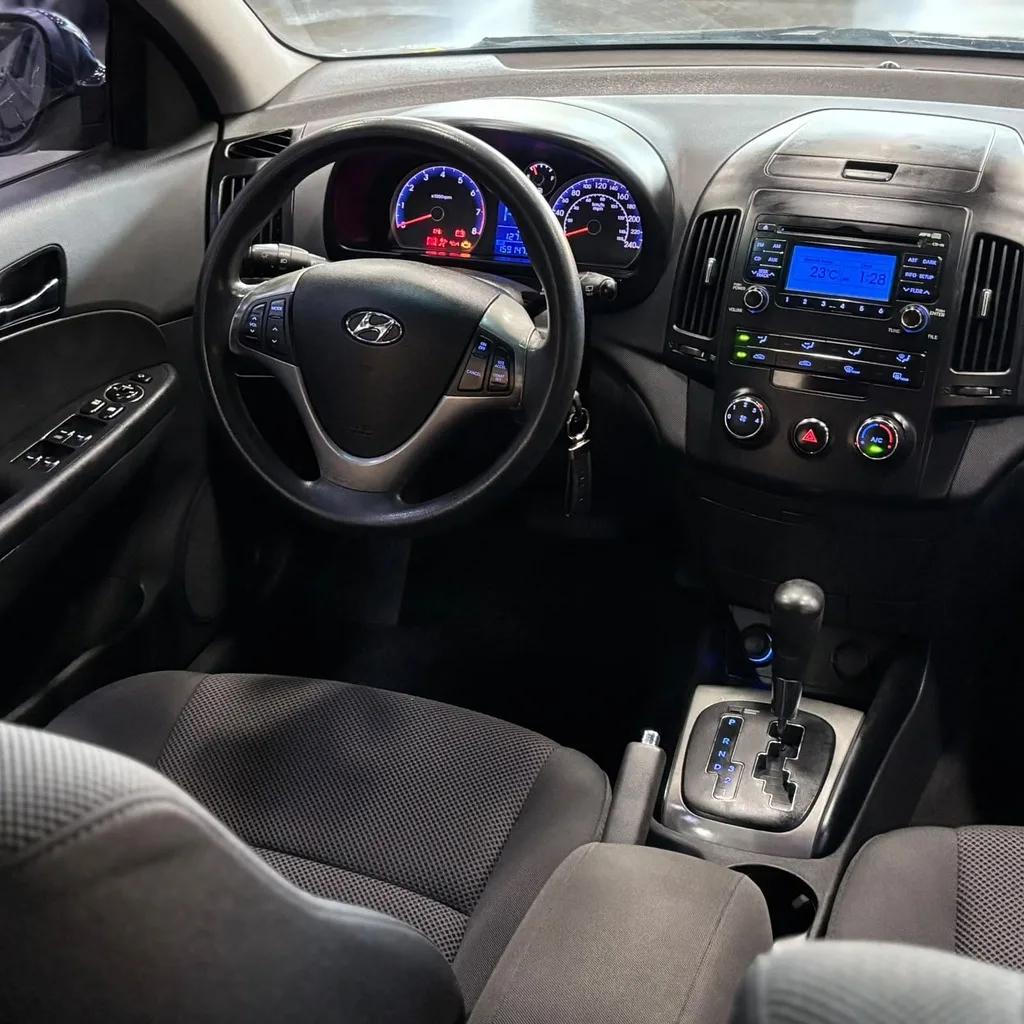 Hyundai i30CW GLS 2.0 Gasolina – (Impecável – Automática – Completa)