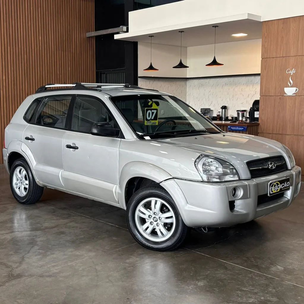 Hyundai Tucson GL 2.0 (Automática – Impecável)