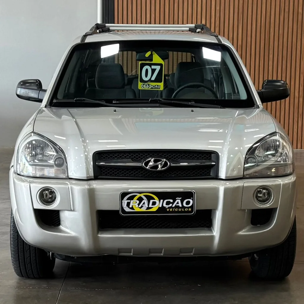 Hyundai Tucson GL 2.0 (Automática – Impecável)