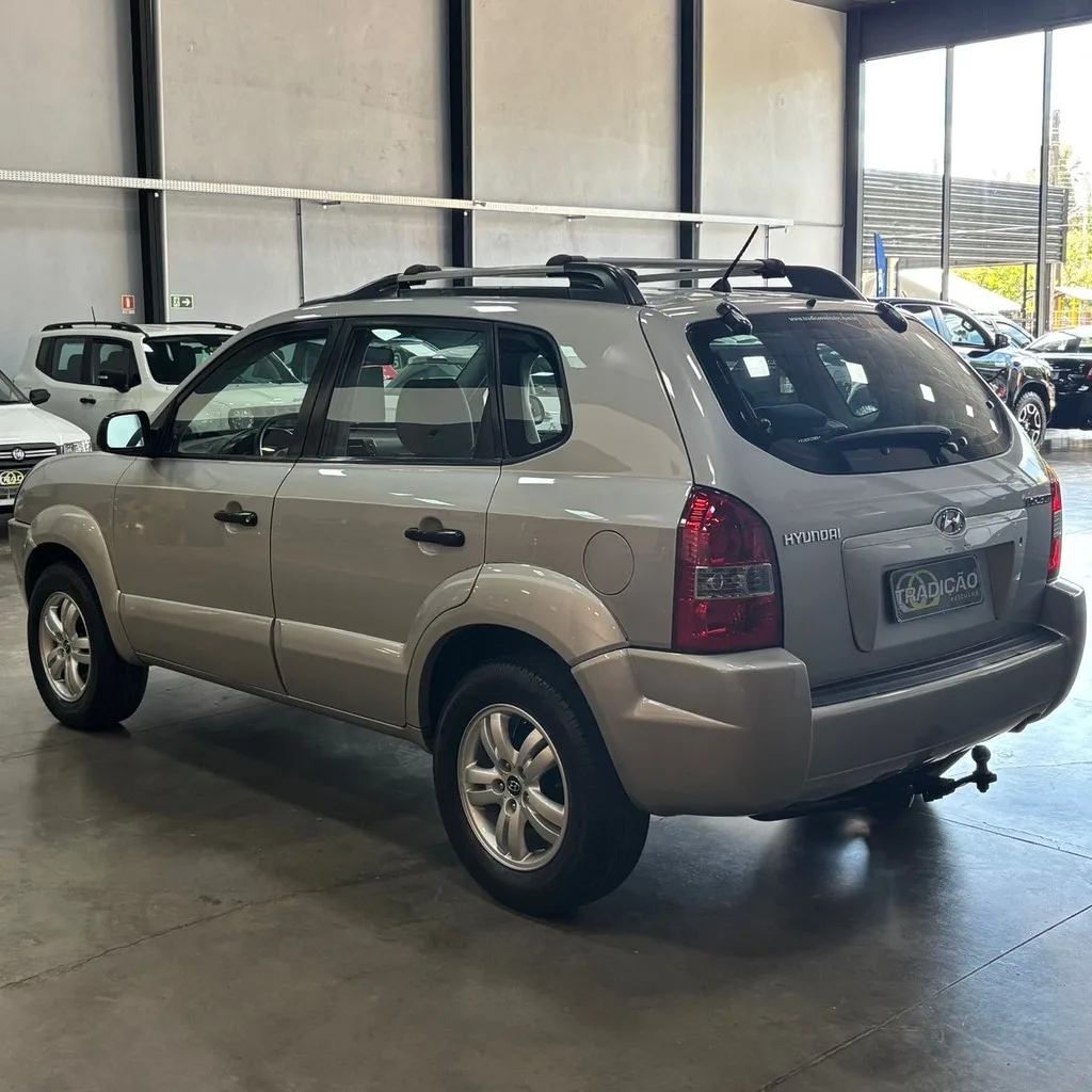 Hyundai Tucson GL 2.0 (Automática – Impecável)