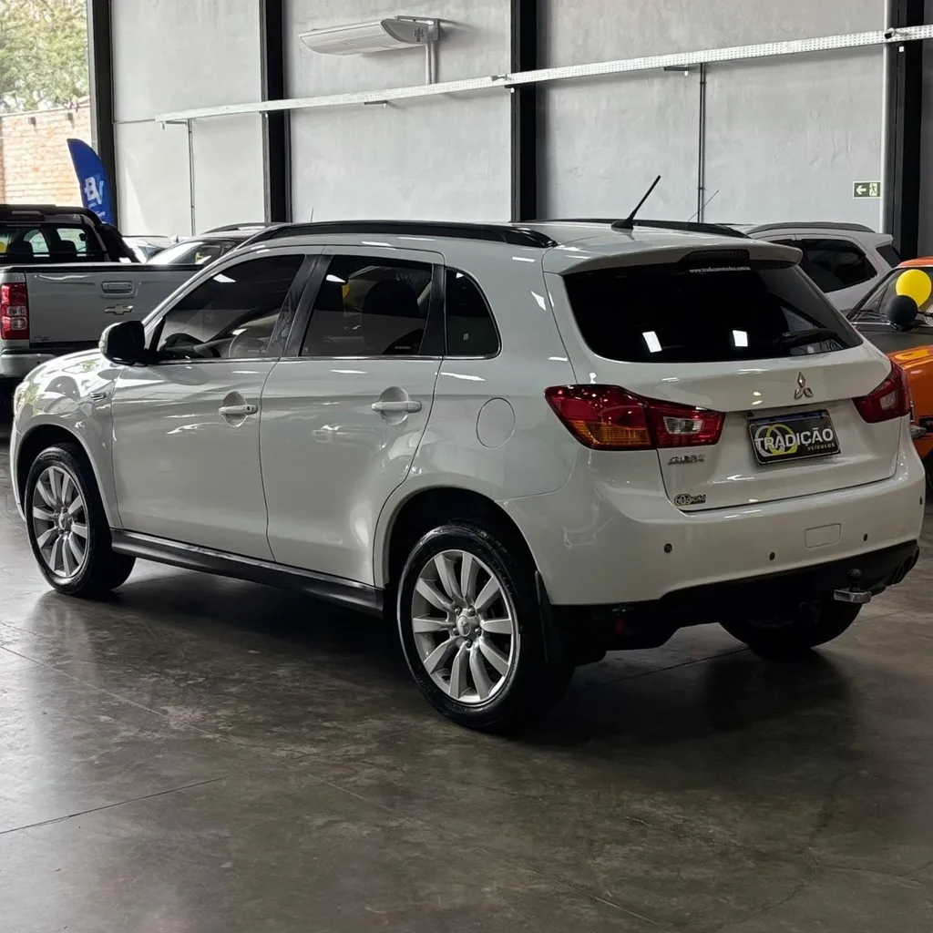 Mitsubishi Asx 4wd Aut 2.0 Gasolina (Impecável – Teto Panorâmico – Roda de Liga – Bancos em Couro)