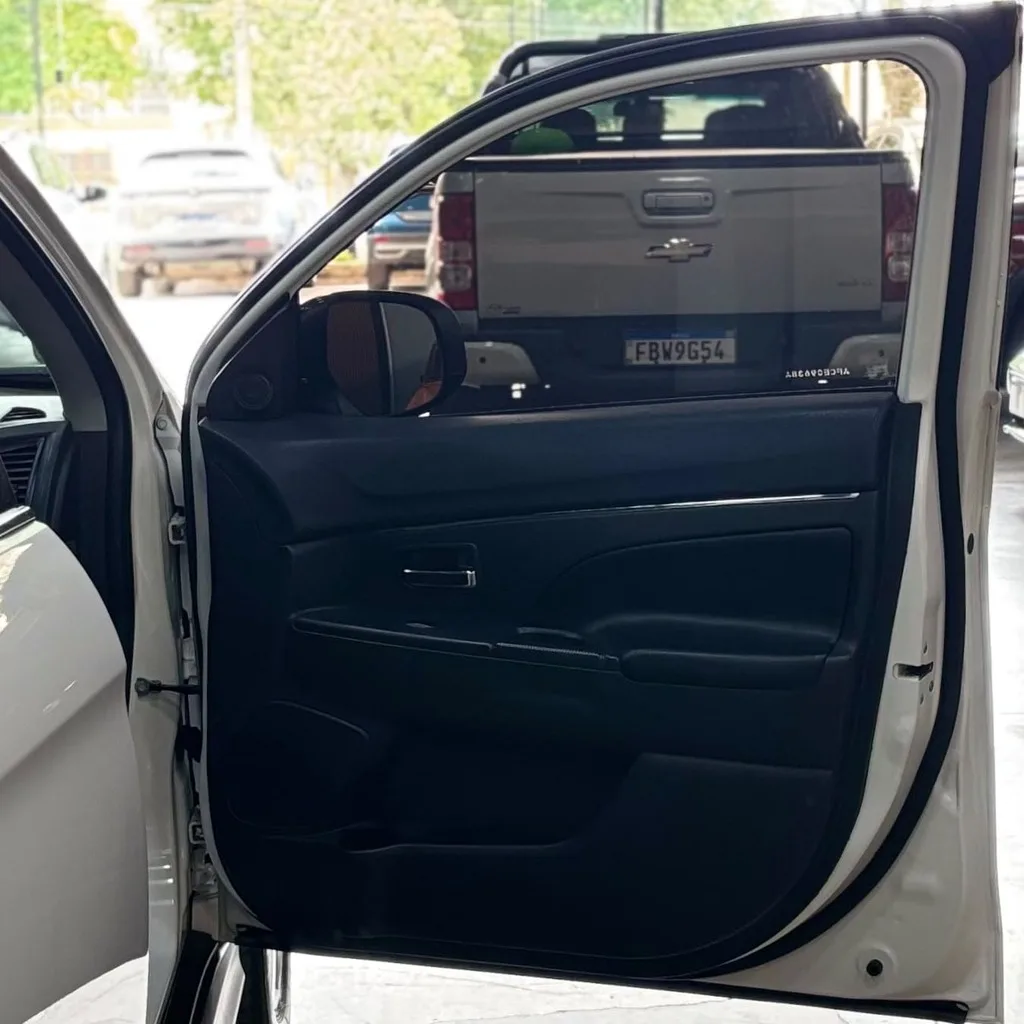 Mitsubishi Asx 4wd Aut 2.0 Gasolina (Impecável – Teto Panorâmico – Roda de Liga – Bancos em Couro)