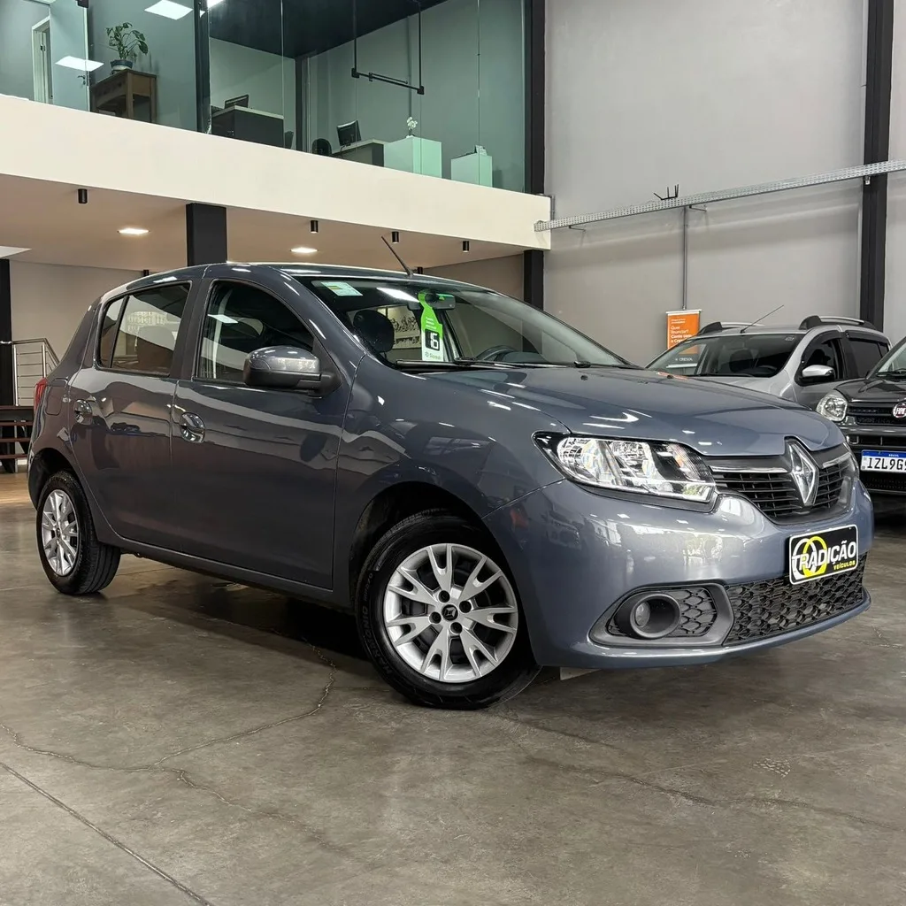Renault Sandero Expression 1.6 (Impecável – Econômico)