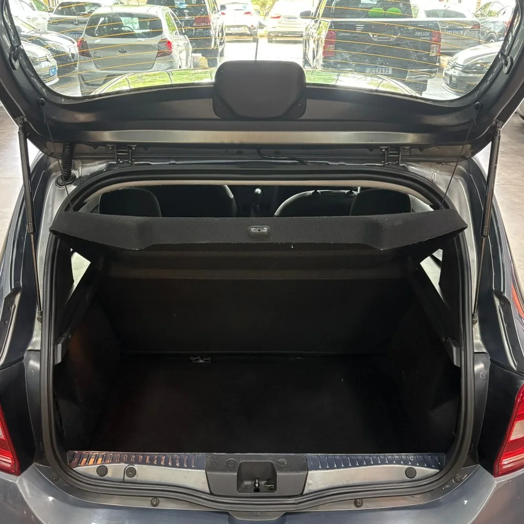 Renault Sandero Expression 1.6 (Impecável – Econômico)