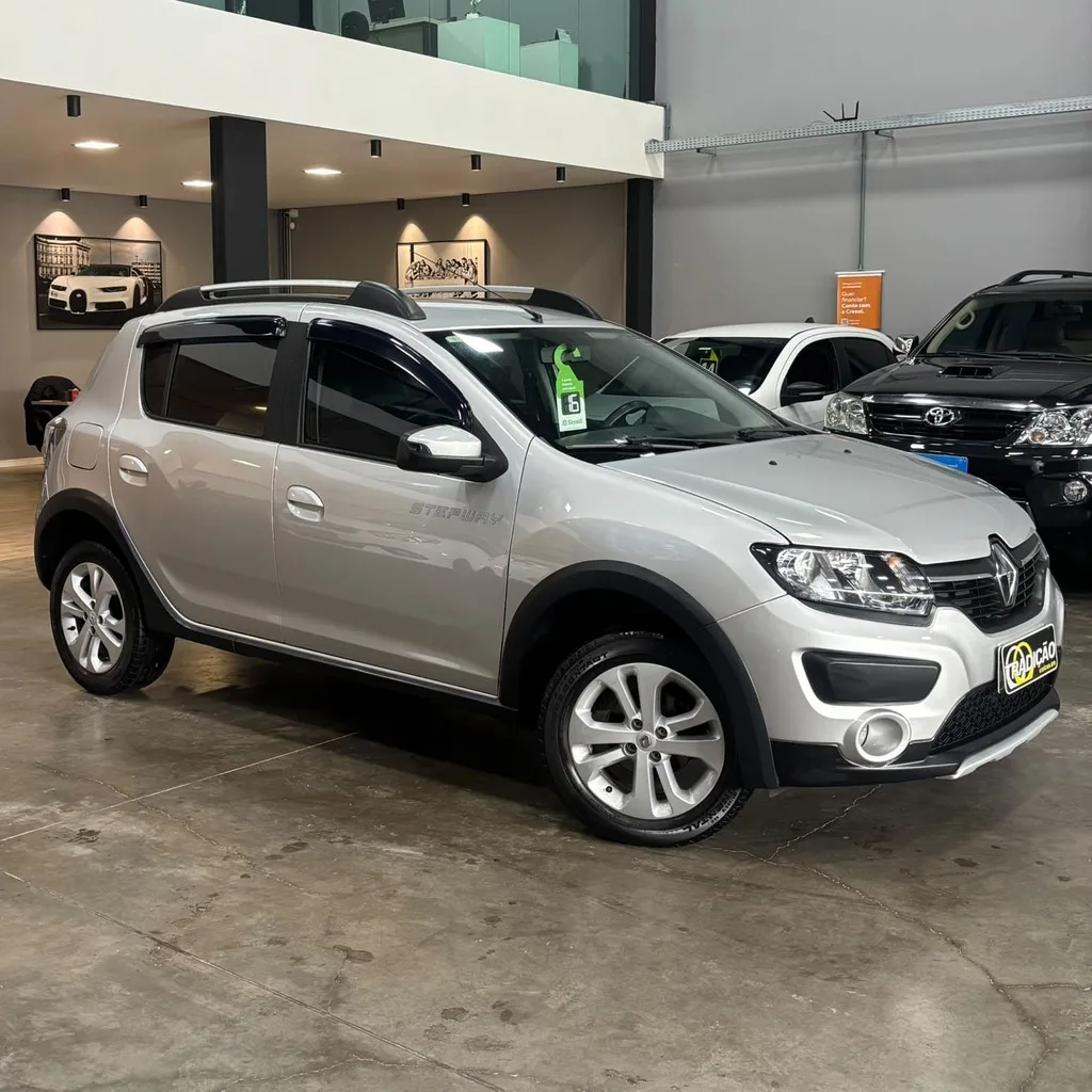 Sandero Stepway 1.6 (Impecável – Completo – Bancos de couro)