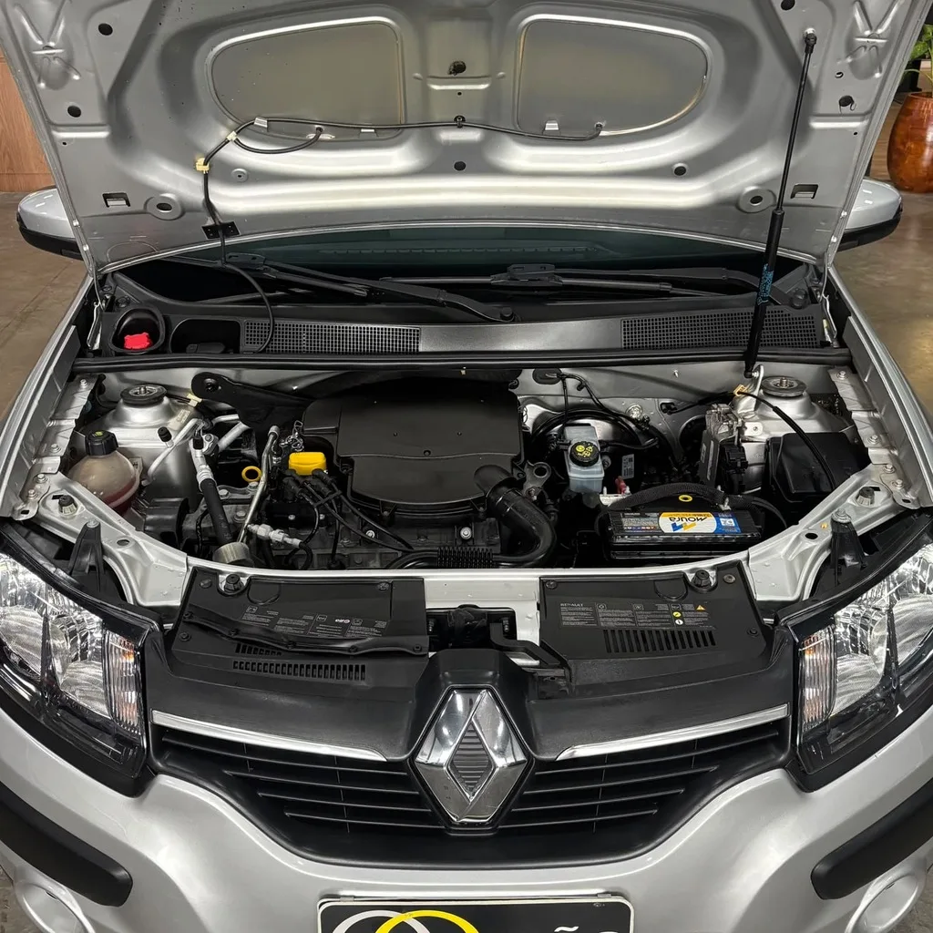 Sandero Stepway 1.6 (Impecável – Completo – Bancos de couro)