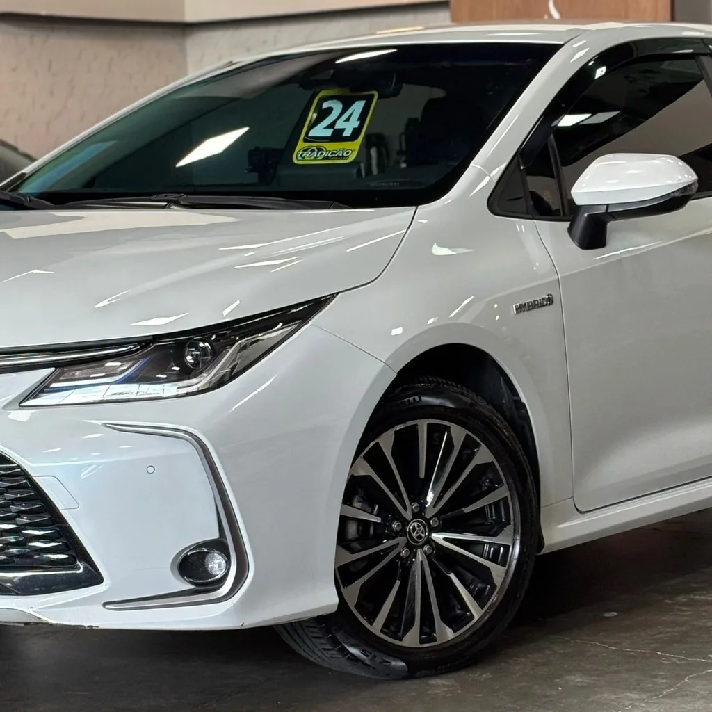 Toyota Corolla Altis Hybrid 1.8 Aut (Impecável – Garantia de Fábrica)