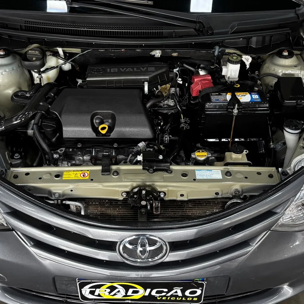 Toyota Etios Sedan X 1.5 Flex (Impecável – Manual – Ar e Direção)