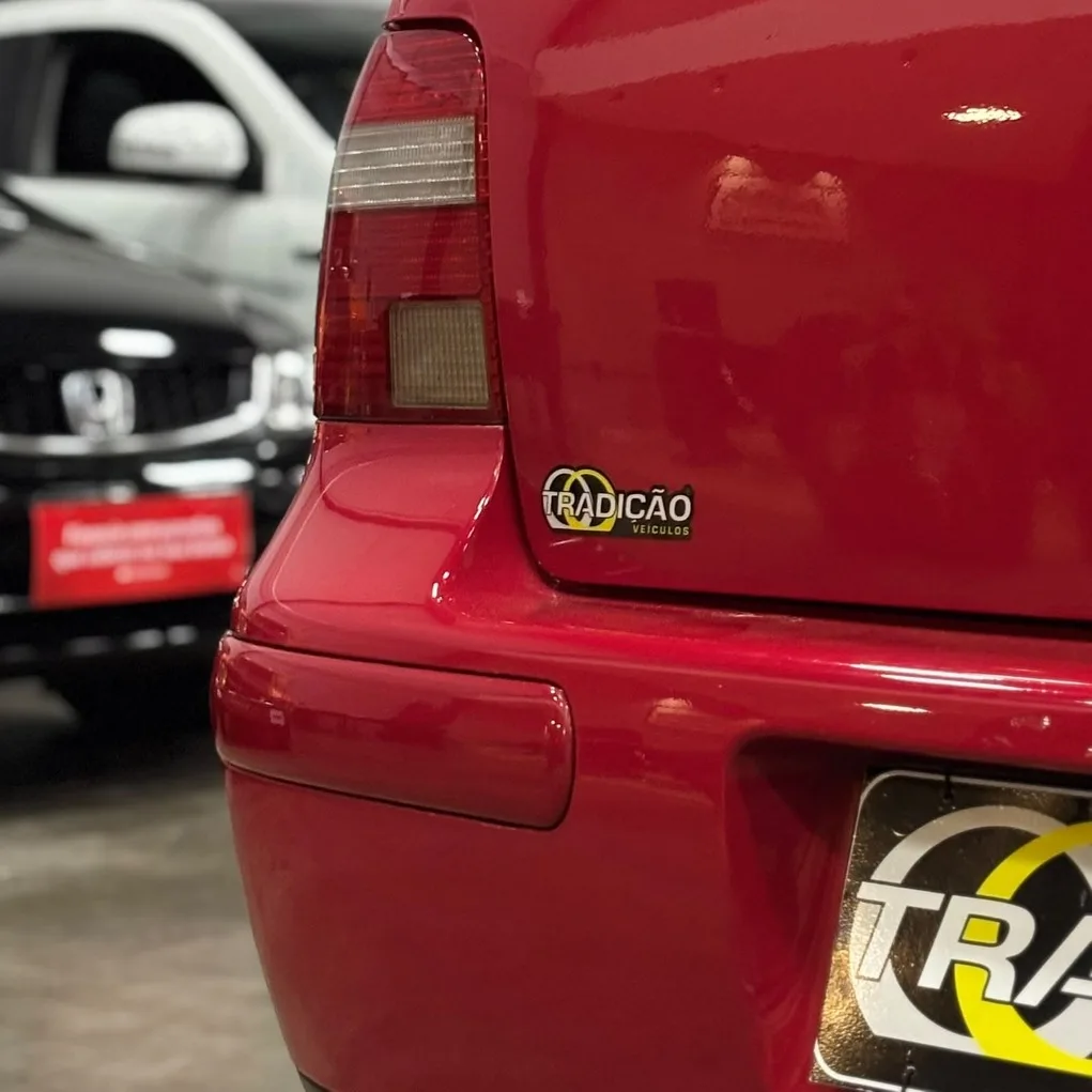 Volkswagen Golf Flash 1.6 Flex 5M (Impecável – Manual – Completo – Susp Ar)