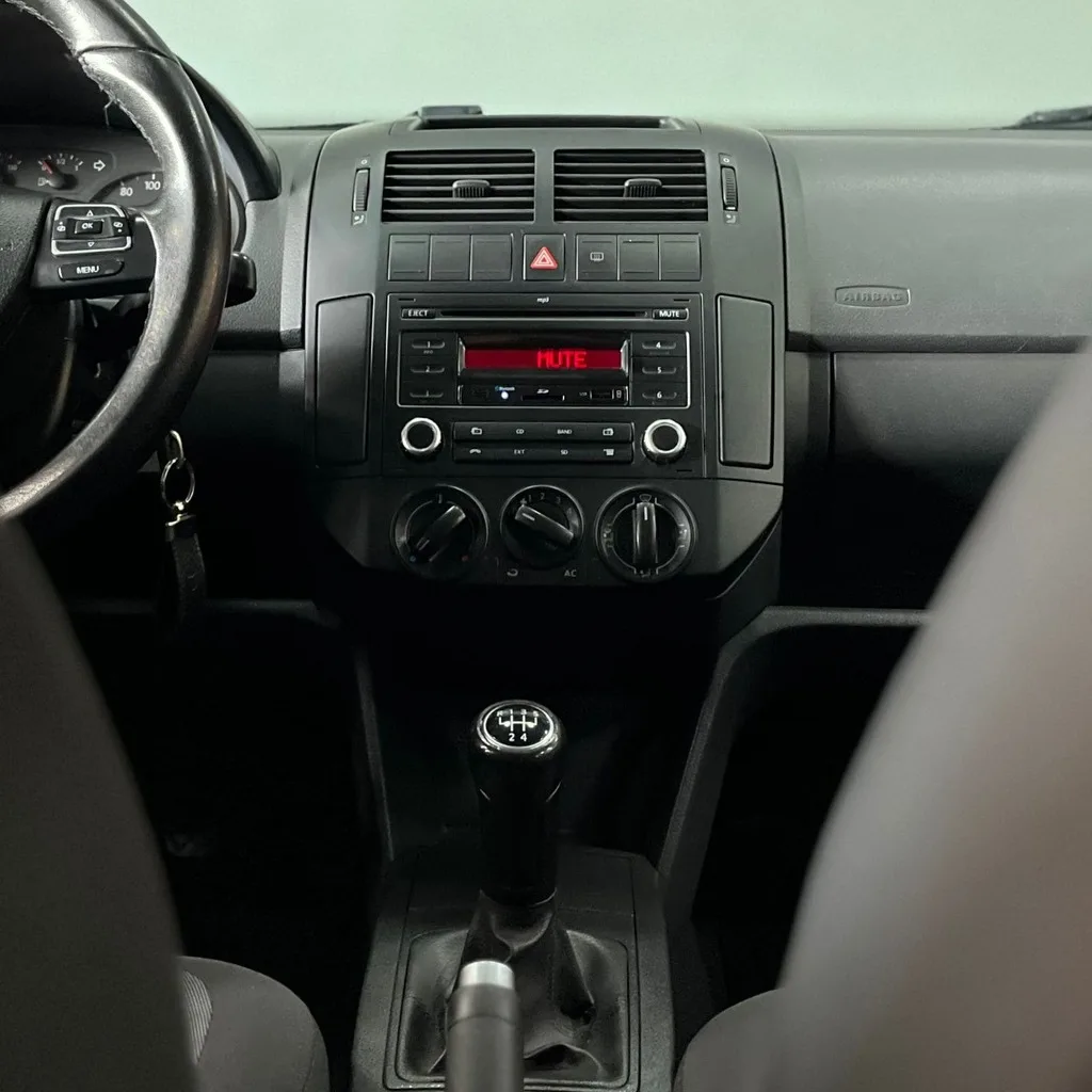 Volkswagen Polo Hatch 1.6 Flex (Único dono – Impecável)
